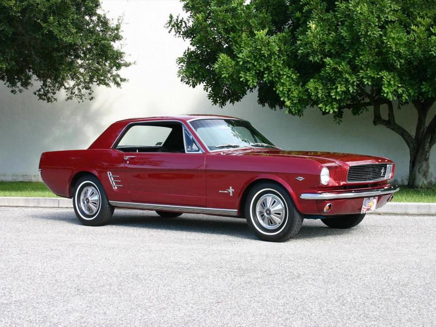  Ford Mustang HardTop 1966 года  (фото 2 из 9)